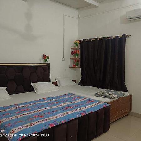 Hari Krishnam Residency Hotell Mathura Exteriör bild